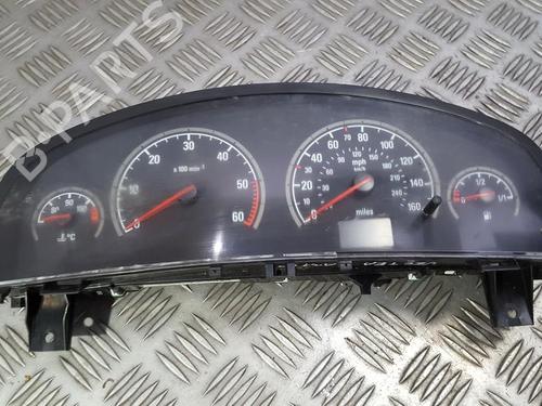 Used Instrument cluster Instrument cluster OPEL VECTRA C (Z02) 1.9 CDTI (F69) (120 hp) 35690496 35690496