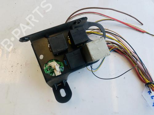 Used Fuse box Fuse box RENAULT ESPACE II (J/S63_) 2.2 (J/S637, J63G) (108 hp) 33095958 33095958
