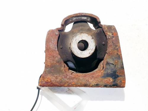 Used Engine mount Engine mount TOYOTA AURIS (_E15_) 1.4 D-4D (NDE150_, NDE150R) (90 hp) 32547331 32547331
