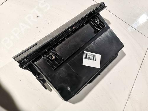 Porta-luvas Porta-luvas MERCEDES-BENZ C-CLASS (W202) C 180 (202.018) (122 hp) 35197064 35197064