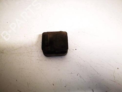 Used Support Support VW PASSAT B5 Variant (3B5) 1.9 TDI (110 hp) 32572777 32572777