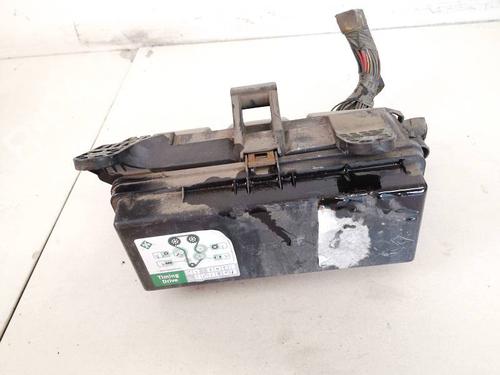 fuse-box-toyota-previa-ii-_r3_-2000-2001-2002-2003-2004-2005-2006-32936529 main image