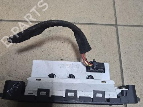 Used Display monitor Display monitor PEUGEOT 406 (8B) 2.0 HDI 110 (109 hp) 34738939 34738939