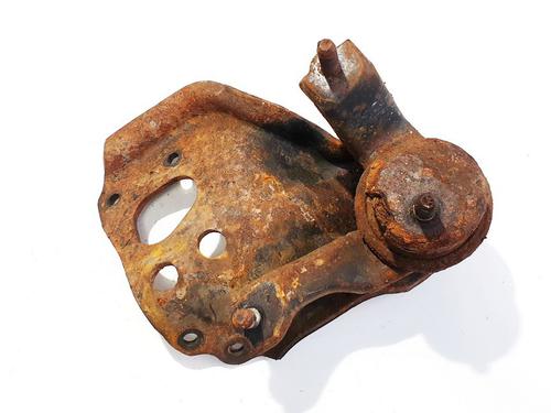 Used Engine mount Engine mount TOYOTA PREVIA II (_R3_) 2.0 D-4D (CLR30_, CLR30R) (116 hp) 32912265 32912265