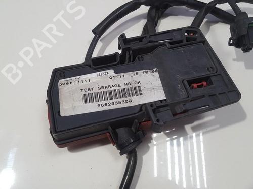 Fuse box CITROËN C5 III (RD_) 1.6 HDi 110 (RD9HL0, RD9HR8, RD9HRA) | BP33505094E1 - Image 2
