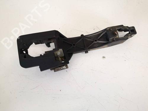 front-left-exterior-door-handle-kia-ceed-hatchback-ed-2006-2007-2008-2009-2010-2011-2012-35048794 main image