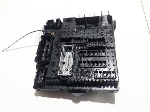 Used Fuse box Fuse box VOLVO S60 I (384) 2.0 T (180 hp) 33104147 33104147