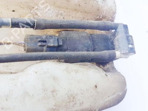 Used Washer pump Washer pump RENAULT LAGUNA II (BG0/1_) 2.2 dCi (BG0F) (150 hp) 35868159 35868159