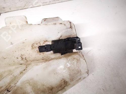washer-pump-vw-passat-b6-3c2-2005-2006-2007-2008-2009-2010-2011-35333067 main image