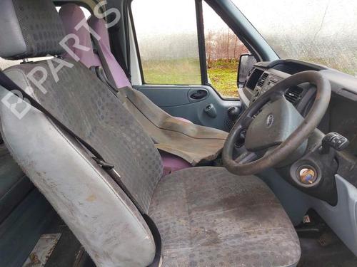 Fuse box FORD TRANSIT Van (FA_ _) 2.2 TDCi | BP33524538E1 - Image 7