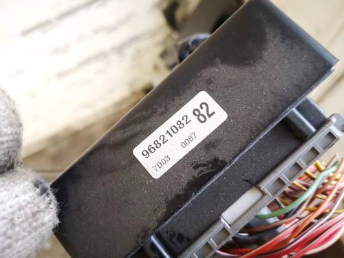 Fuse box CHEVROLET CAPTIVA (C100, C140) 2.0 D 4WD | BP32552890E1 - Image 4