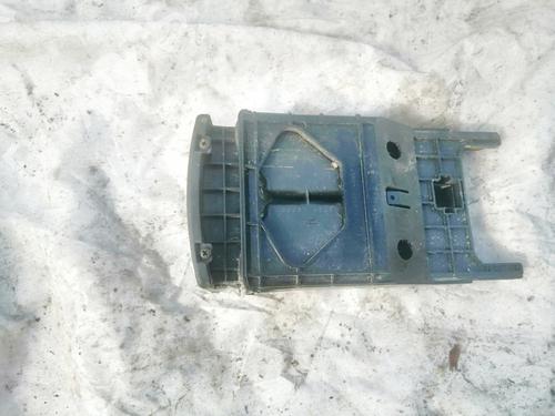Used Cup/Object holder Cup/Object holder NISSAN X-TRAIL I (T30) 2.2 dCi 4x4 (136 hp) 35590101 35590101