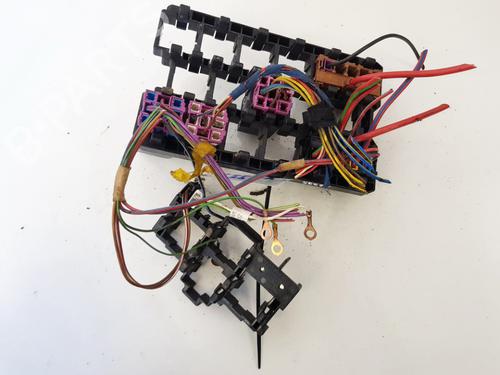 Used Fuse box Fuse box AUDI A6 C4 Avant (4A5) 2.5 TDI (116 hp) 33096068 33096068