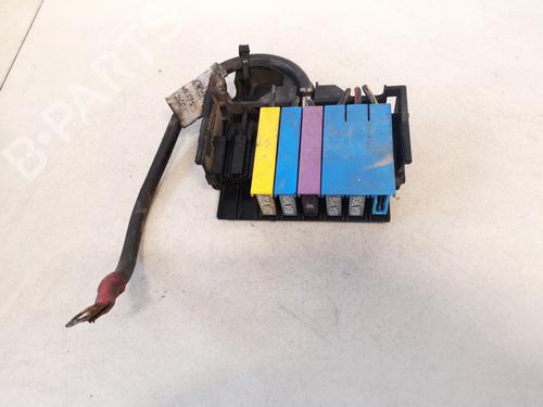 fuse-box-opel-zafira-a-mpv-t98-1999-2000-2001-2002-2003-2004-2005-2006-32894847 main image