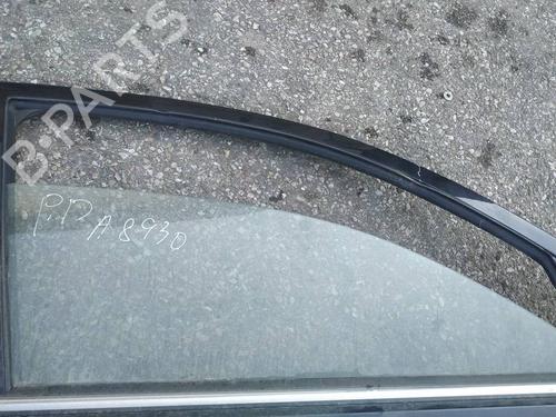Used Front right door window Front right door window 35203114 35203114