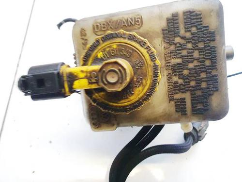 Used Brake fluid reservoir Brake fluid reservoir VW BORA I (1J2) 1.9 TDI (90 hp) 34932191 34932191