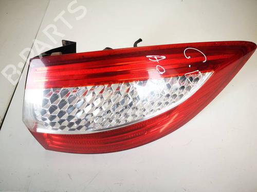 Used Right taillight Right taillight 35238185 35238185
