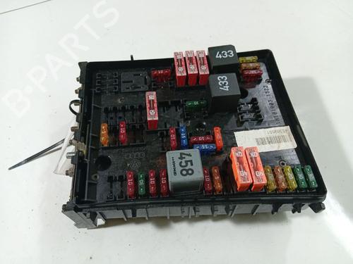Fuse box VW GOLF V (1K1) 1.9 TDI | BP39734518E1 - Image 2