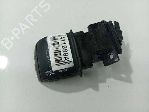 Used Steering wheel controls Steering wheel controls 34831528 34831528