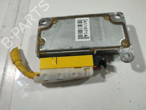 Used ECU airbags CHEVROLET CAPTIVA (C100, C140) 2.0 D 4WD (150 hp) 32538551