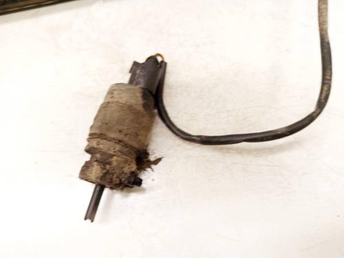 Used Washer pump Washer pump VOLVO V50 (545) 2.0 D (136 hp) 40287303 40287303