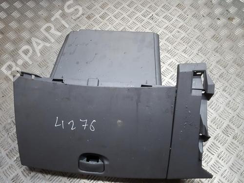 Used Glove box Glove box RENAULT SCÉNIC II (JM0/1_) 1.9 dCi (JM0G, JM12, JM1G, JM2C) (120 hp) 35708773 35708773
