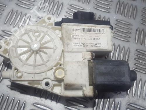 Right front window motor BMW X3 (E83) 2.5 i | BP35699376E20 - Image 2