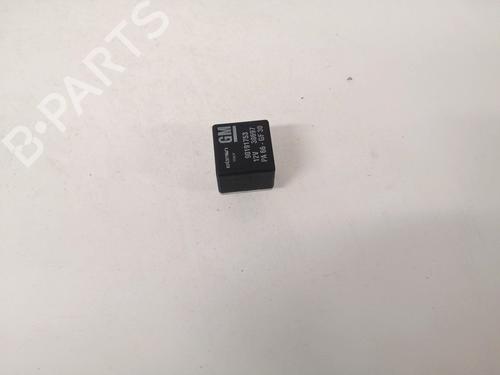 Used Electronic sensor Electronic sensor OPEL ASTRA G Hatchback (T98) 1.7 TD (F08, F48) (68 hp) 32887972 32887972