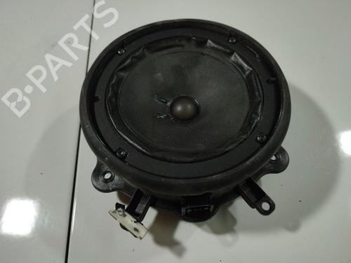 speaker-audi-a3-8p1-2003-2004-2005-2006-2007-2008-2009-2010-2011-2012-2013-32554406 main image