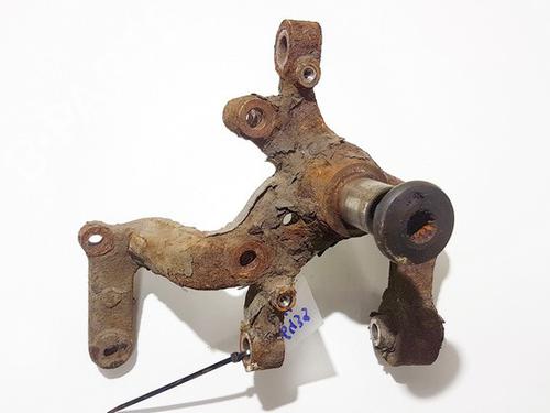 Used Left rear steering knuckle Left rear steering knuckle 35560638 35560638