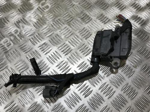 fuse-box-opel-zafira-a-mpv-t98-1999-2000-2001-2002-2003-2004-2005-2006-33493357 main image