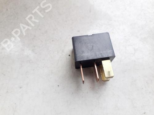 Used Electronic sensor Electronic sensor MITSUBISHI OUTLANDER II (CW_W) 2.0 DI-D (CW8W) (140 hp) 33518414 33518414