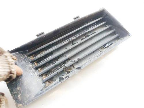 Used Grille Grille 36829246 36829246