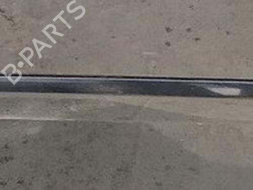 rubber-door-seal-audi-a4-b6-8e2-2000-2001-2002-2003-2004-2005-35520603 main image