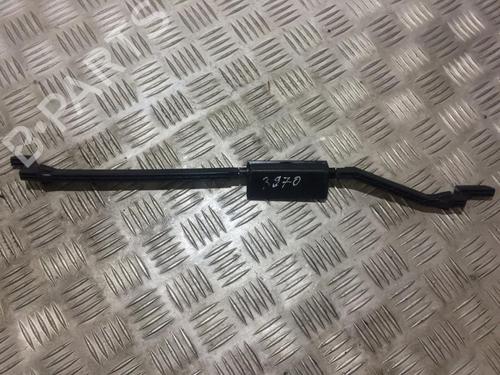 other-toyota-auris-_e15_-2006-2007-2008-2009-2010-2011-2012-2013-33495516 main image