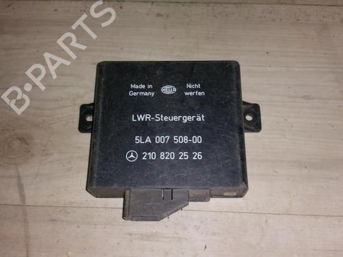Used Electronic module Electronic module VW GOLF III (1H1) 1.4 (55 hp) 33480499 33480499