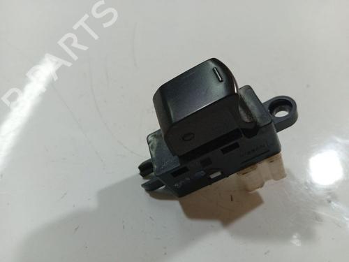 Used Switch Switch NISSAN MICRA IV (K13K, K13KK) 1.2 (80 hp) 32543939 32543939