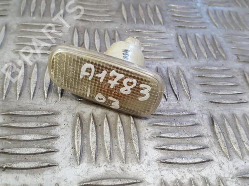 Used Right side indicator Right side indicator 35685318 35685318