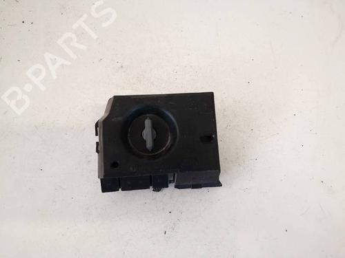lamp-holder-audi-80-b4-saloon-8c2-1991-1992-1993-1994-1995-35105421 main image