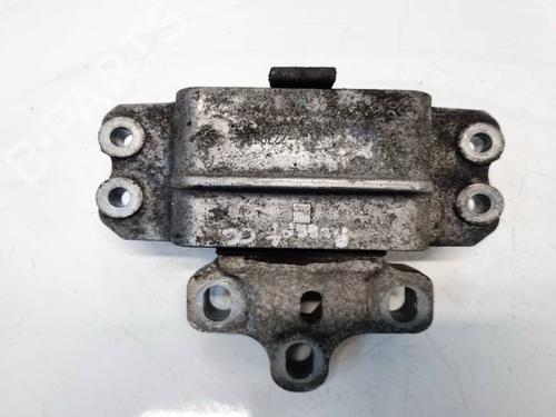 Used Engine mount Engine mount PEUGEOT 407 (6D_) 1.6 HDi 110 (6D9HZC, 6D9HYC) (109 hp) 33895376 33895376