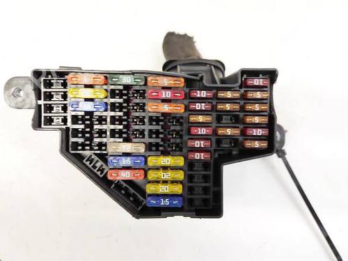 Used Fuse box Fuse box VW PASSAT B6 (3C2) 2.0 TDI (140 hp) 32928719 32928719