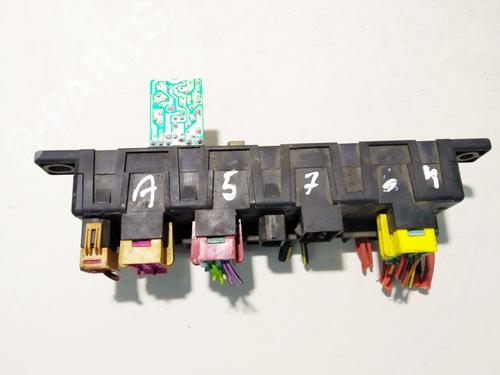 Used Fuse box Fuse box AUDI A4 B5 (8D2) 1.9 TDI (90 hp) 33108230 33108230