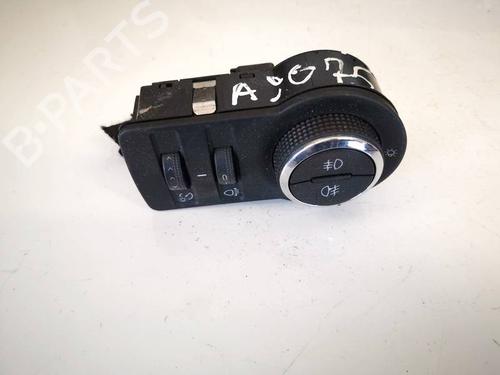 Used Switch Switch CHEVROLET CRUZE (J300) 2.0 CDI (150 hp) 35208404 35208404