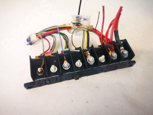 fuse-box-audi-a4-b5-8d2-1994-1995-1996-1997-1998-1999-2000-2001-33074191 main image