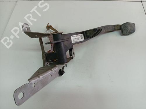 Used Clutch pedal Clutch pedal 36909988 36909988