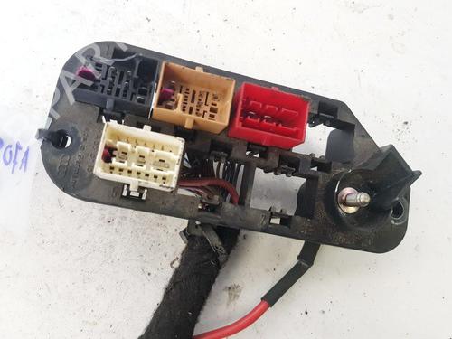 Fuse box AUDI A4 B6 (8E2) 2.5 TDI quattro | BP32877472E1 - Image 2