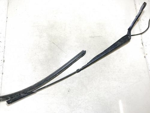 Used Front windshield wiper arm Front windshield wiper arm VW CRAFTER 30-35 Bus (2E_) 2.5 TDI (109 hp) 33067998 33067998