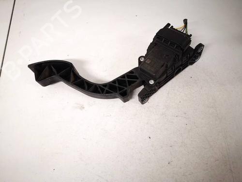 Used Pedal Pedal VOLVO V50 (545) 2.0 D (136 hp) 35359488 35359488