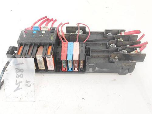 Used Fuse box Fuse box 38572005 38572005