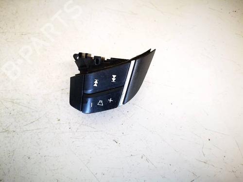 Used Steering wheel controls Steering wheel controls 34981211 34981211
